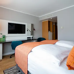 Berlin Airport - Conference Centre By Ihg Hotell
